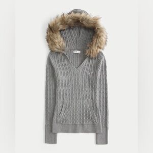 BNWT Hollister Faux Fur Trim Hooded Knit Sweater